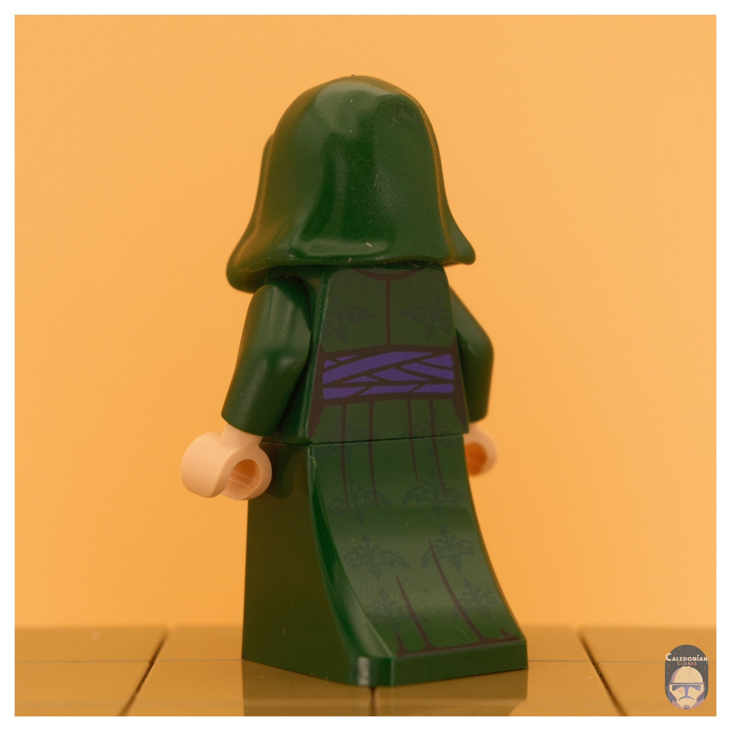 Ra'is Padme (Ep III, Green Velvet Gown)