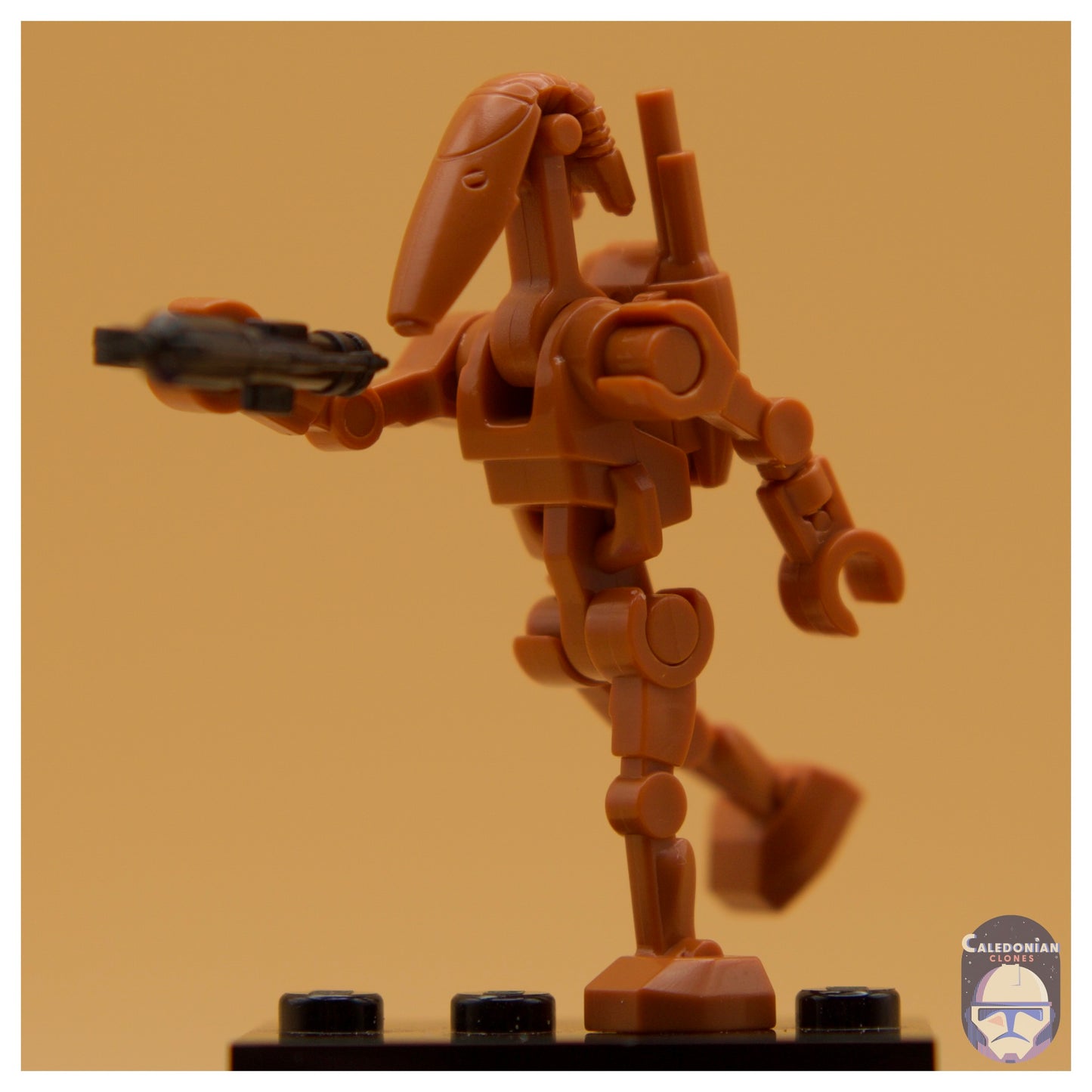 CAC B1 Combat Clanker Dark Orange